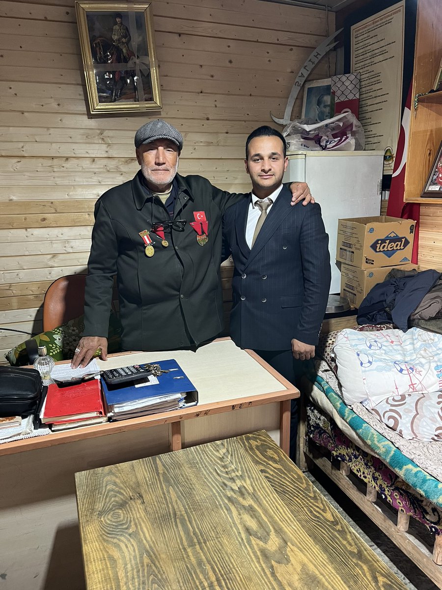 Gazimiz Rıfat Türkyılmaz’ı ziyaret ederek hayır duasını aldık.
Vatanımız için fedakârlık gösteren kahraman gazilerimiz, milletimizin onurudur.

Kendisine sağlıklı ve huzurlu bir ömür diliyor, her zaman yanlarında olduğumuzu bir kez daha ifade ediyoruz. 🇹🇷