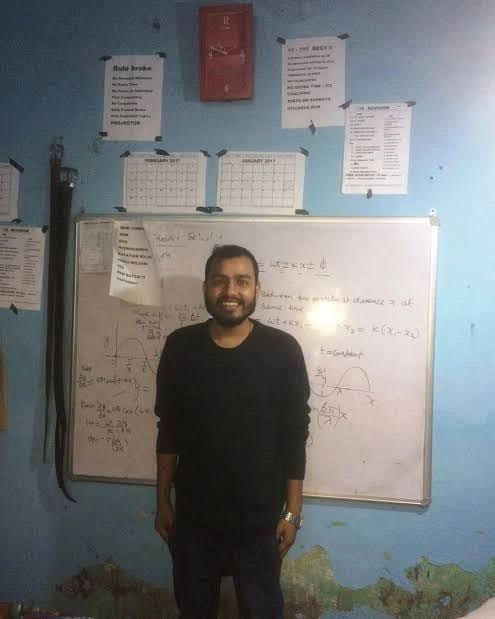 > be Alakh Pandey
> born October 2, 1991, Prayagraj, UP
> dad is a contractor
> mom is a school teacher
> family is not doing well financially
> dad has to sell the house to meet expenses
> family shifts to a rented apartment in a slum
> you're the kid who has to make it work