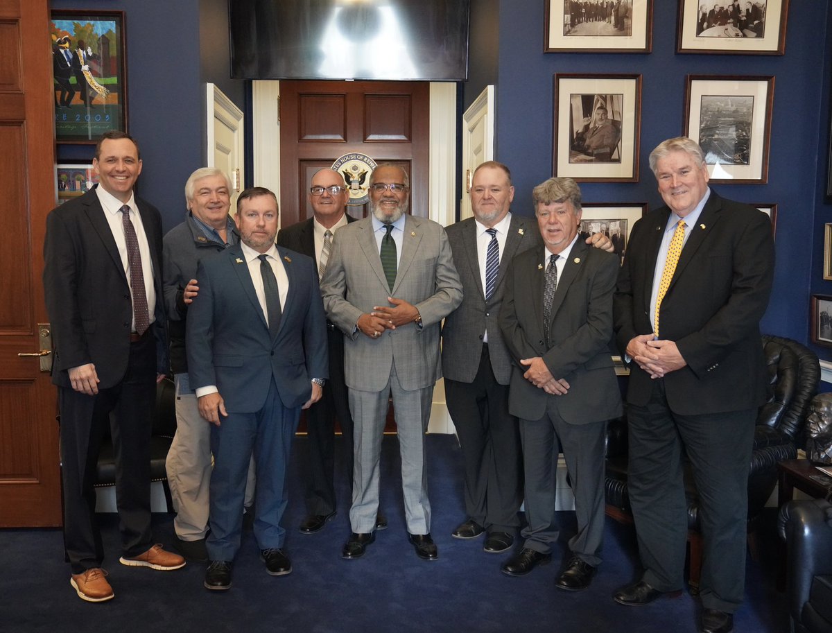 Congressman Troy A. Carter tweet media