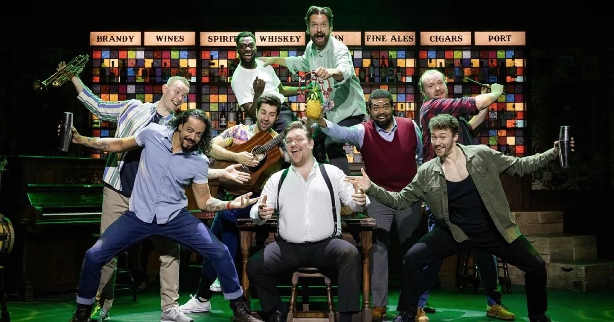 @LondonTheatre1 🦄 tweet media