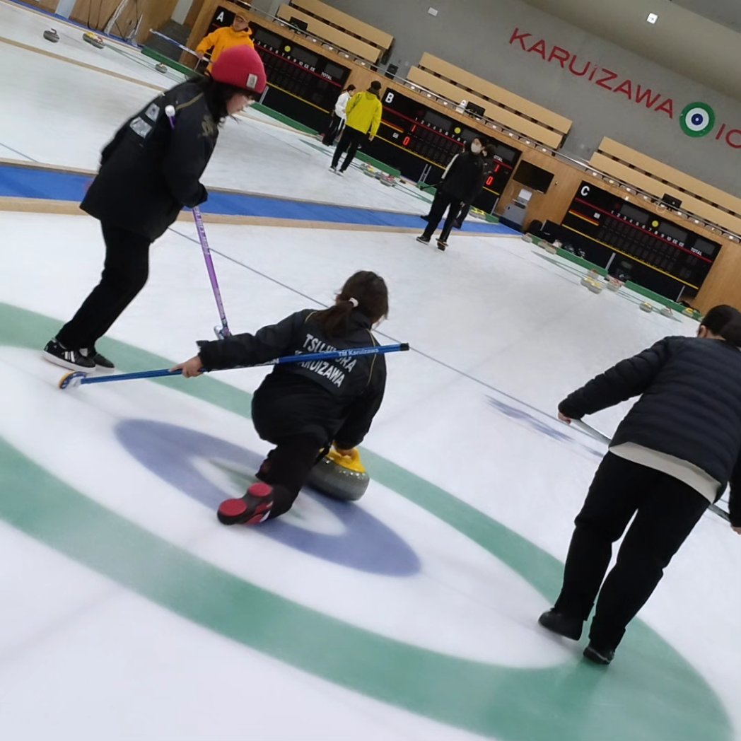 今年度最後のジュニアクラスの練習会でした🥌
みんな１年間ありがとう✨
今後の活動予定です！

体験会
4月20日（月）4月22日（水）
小学３年生〜６年生は18時から19時
中学生〜高校生は19時から21時
参加費は無料
シューズとブラシのレンタル料100円。
寒くない格好で、ニット帽と手袋は必須です。