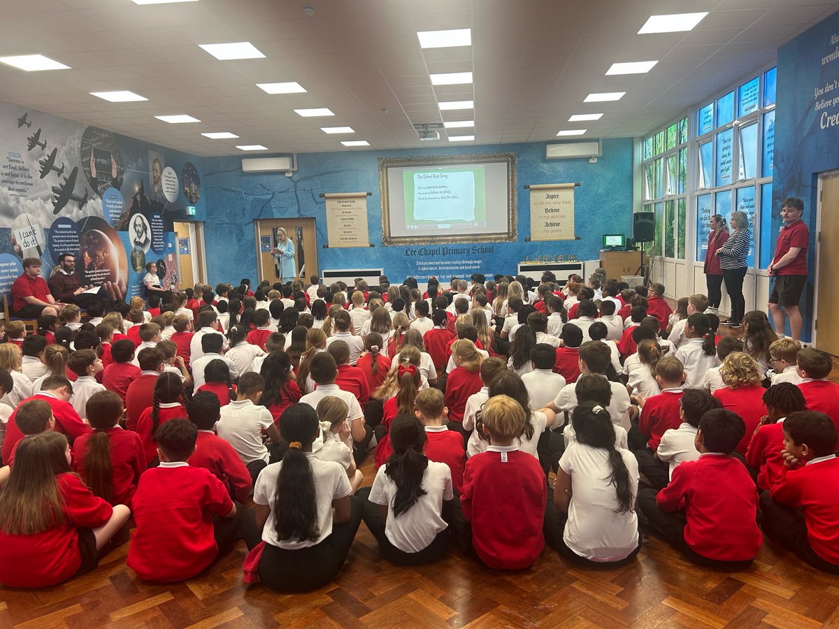 Lee Chapel Primary School tweet media