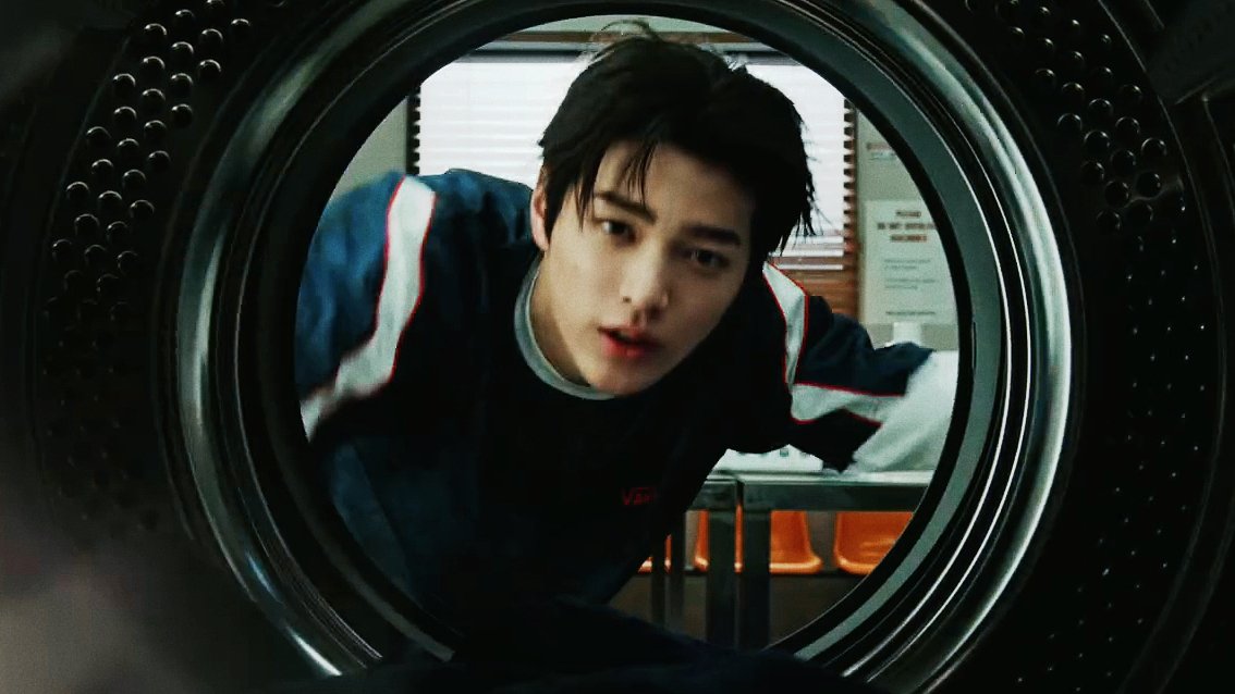 keonhooww tweet media