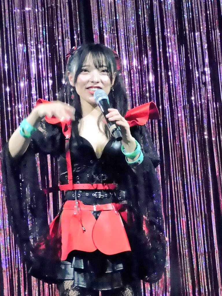 UHHD集会 vol.27

ZIP    BASE     KOMAGOME

#鈴音ひとみ ②
#ひとにゃん
#6月28日生誕ワンマンライブ