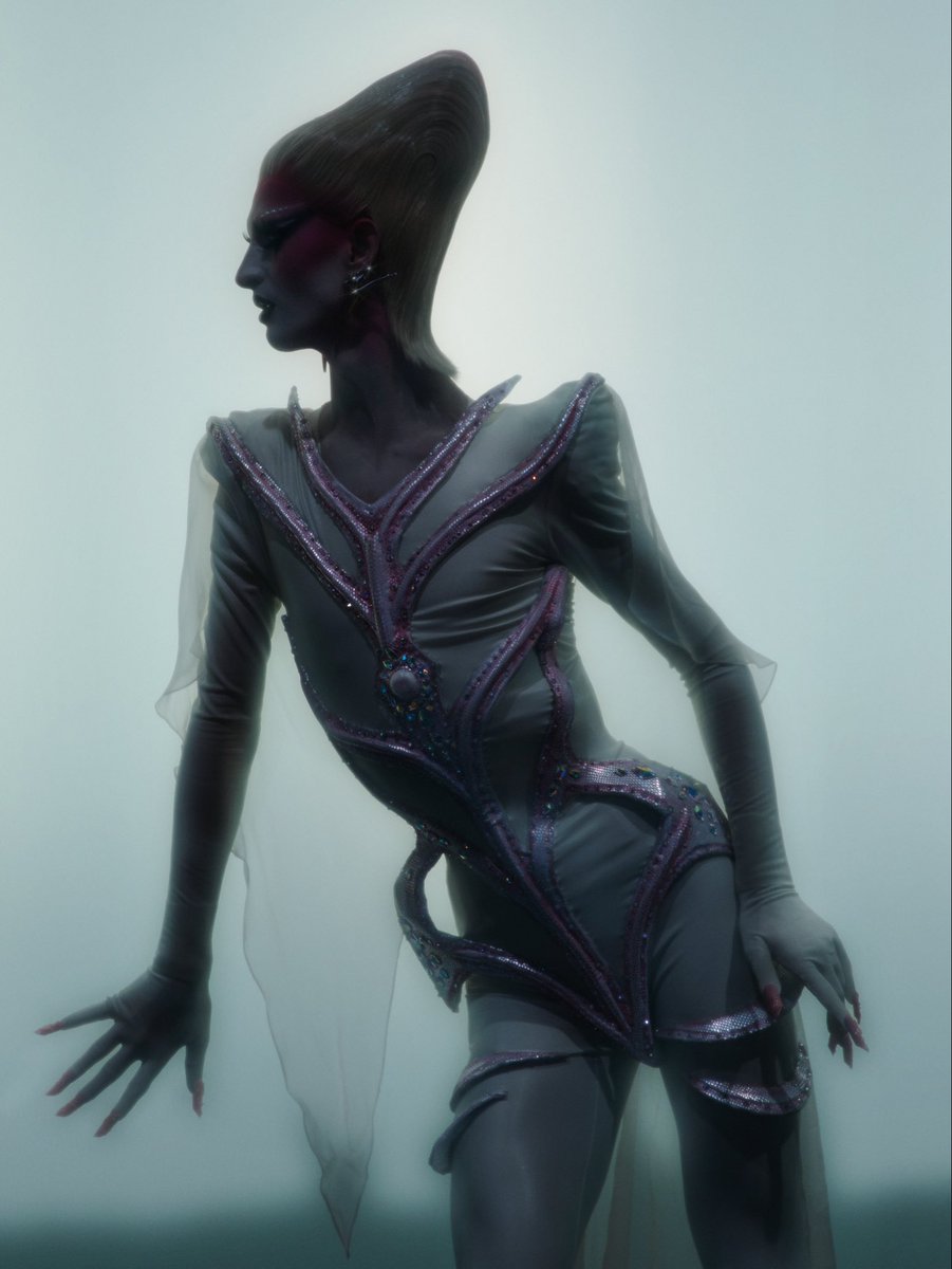 theonlynaomy tweet media