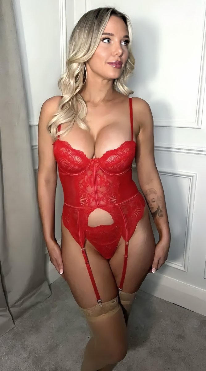 CelebShrine tweet media