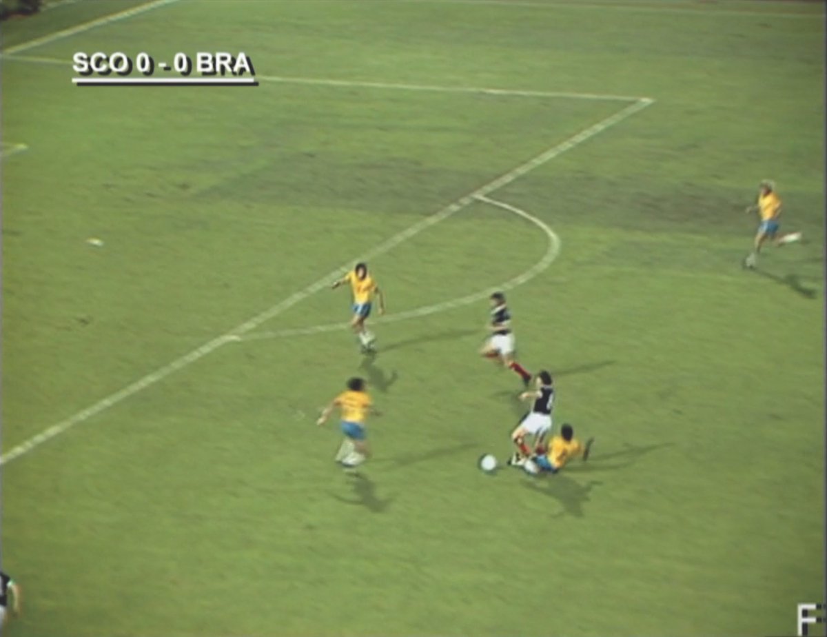 👀 Peek of the day inside our World Cup issue, which lands very soon indeed:

📖 <a href="/AdamClery/">Adam Clery</a> rewinds the video for Brazil v Scotland at World Cup '74.

🛒 To read the full piece and many other splendid articles, pre-order some print goodliness here: tiny.cc/rgrz001