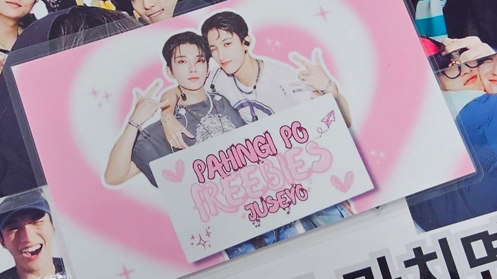 gwen ◠‿◠ tweet media