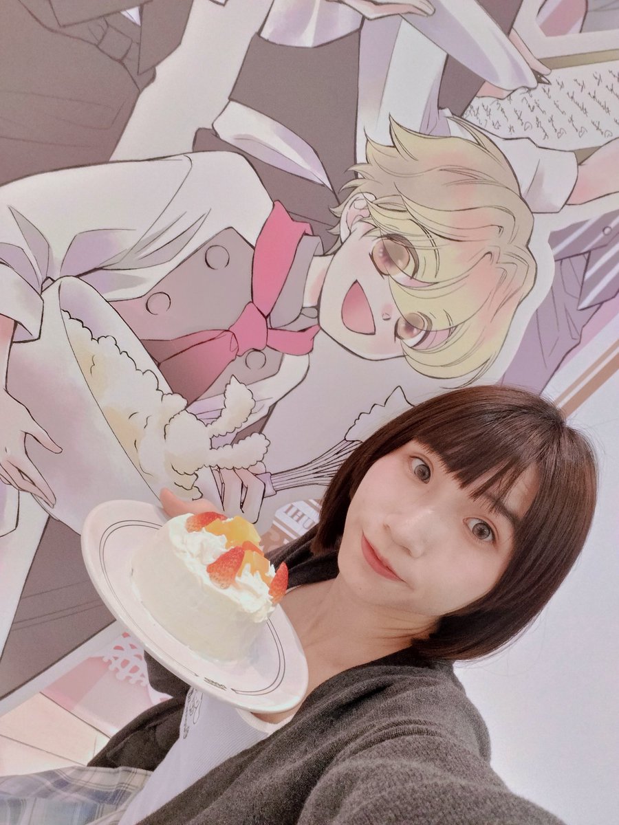 fuurin520's tweet photo. Honey senpai's cake &amp; rabbit strawberry milk 🍓

【Ouran High School Host Club Collab Cafe】
📍 @DokoKoko_dkkk, Lalaport BBCC
📅 till 7th Apr 2026

#ouranhighschoolhostclub #櫻蘭高校男公關部 https://t.co/wXQtad7vbd