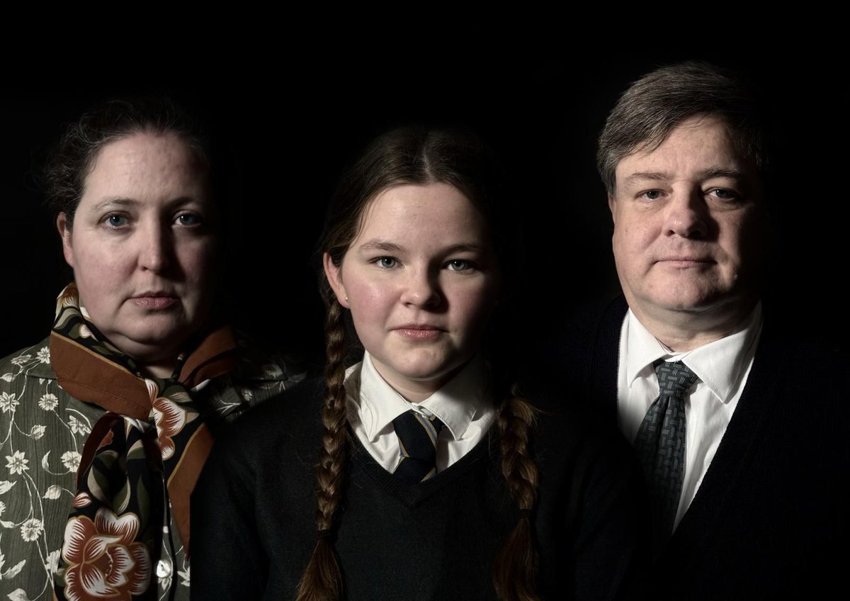 A WEEK TODAY
Meet the Jackson family, and find out the truth among the lies.
Don't miss this - book now.
#theatre Pack of Lies, 25-28 Mar, Southwick #Brighton
Photo courtesy Phil Nair-Brown
ticketsource.co.uk/whats-on/west-…