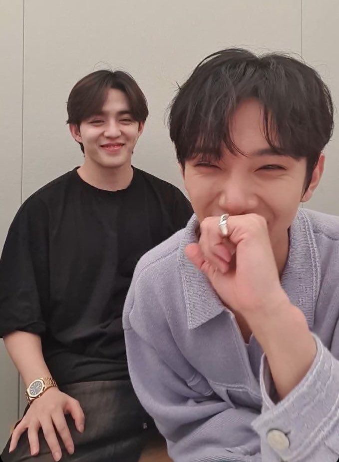 coupchuya's tweet photo. short #cheolsoo au with tito cho and his pretty princess, shu 🩵 https://t.co/WSqYBVkZQ7