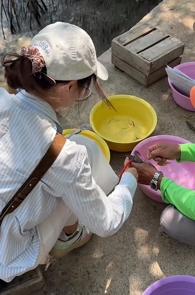 พึ่งรู้ว่าที่บางปู ปูเสื้อฟ้าหล่อขนาดนี้ 

#OomBam #อุ้มแบม #Oomeisaya #BamSaralee