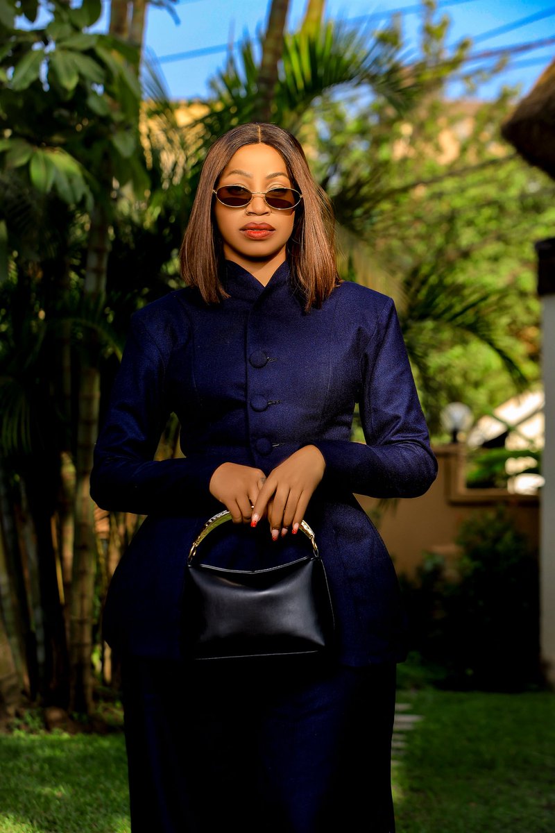 Ksheebah1's tweet photo. I didn’t come this far to play nice,I came to stand for what’s right. Watch me. So help me God🙏🏾 https://t.co/CKwiNO7HkN