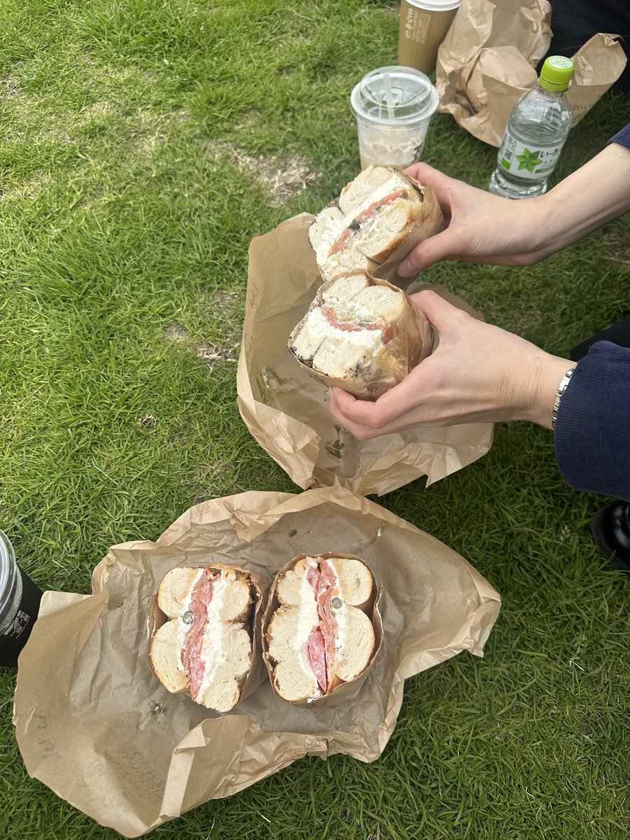 あおい tweet media