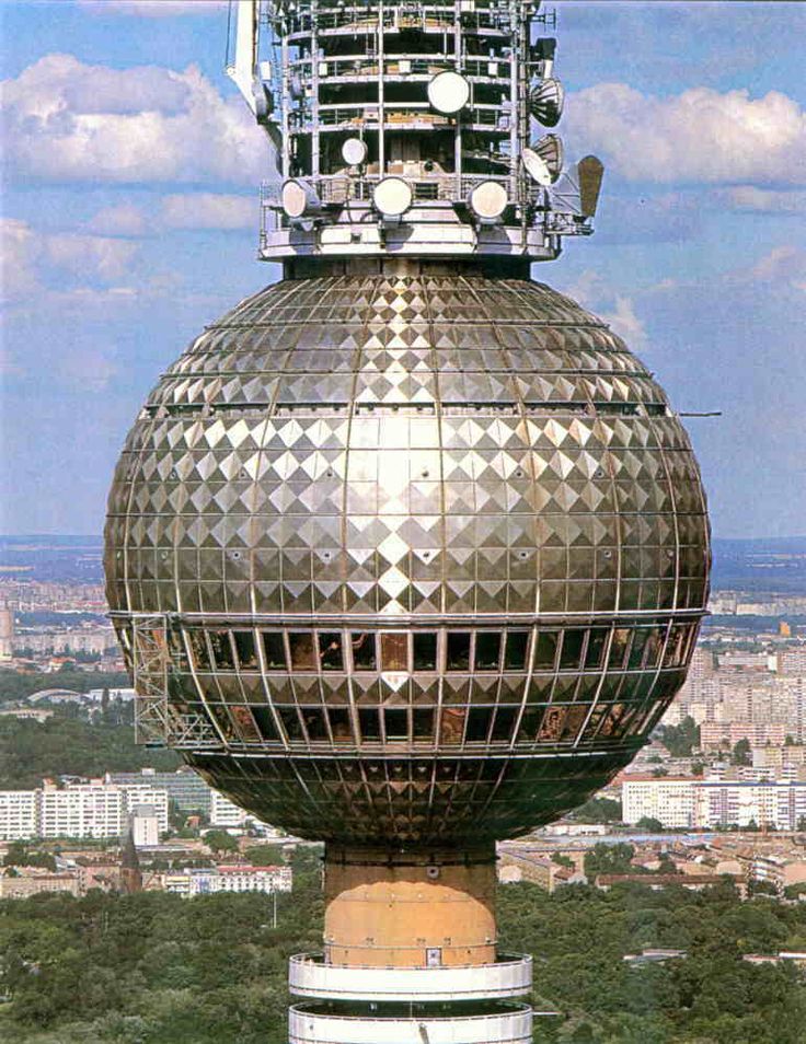 East German Visuals tweet media