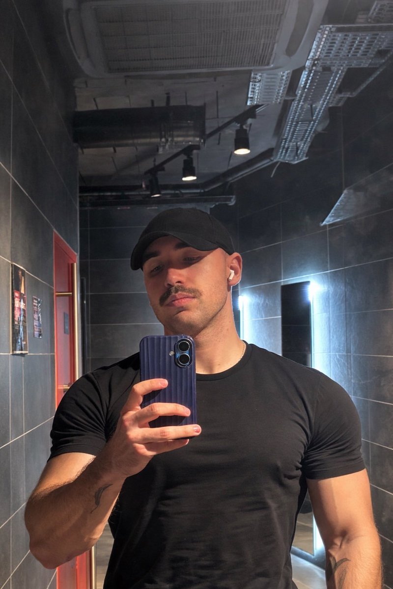 max_etn's tweet photo. Growing 🐣 https://t.co/5zdmBqyUwl