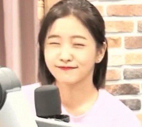 예링이 tweet media