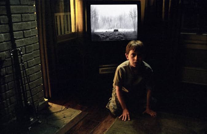 PopHorrorFan's tweet photo. March 18, 2005: ‘The Ring Two’ premiered in US theaters.
Directed by Hideo Nakata (creator of the original ‘Ringu’), the sequel marked his Hollywood debut and set a March opening record for horror at the time.
21 years later, Samara remains a J-Horror icon. #TheRingTwo https://t.co/UZSsqNi4fw