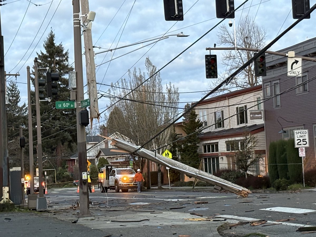 Debra Gil tweet media