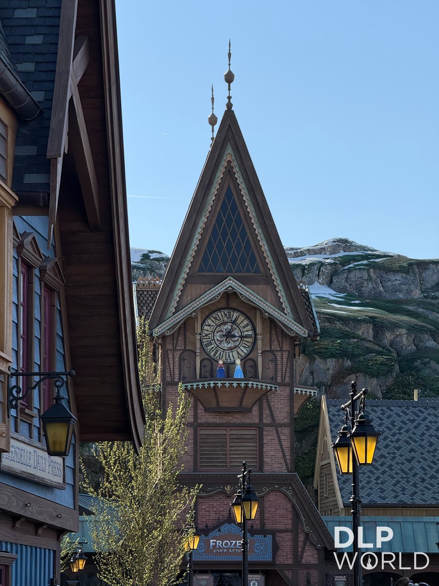 DLP World tweet media