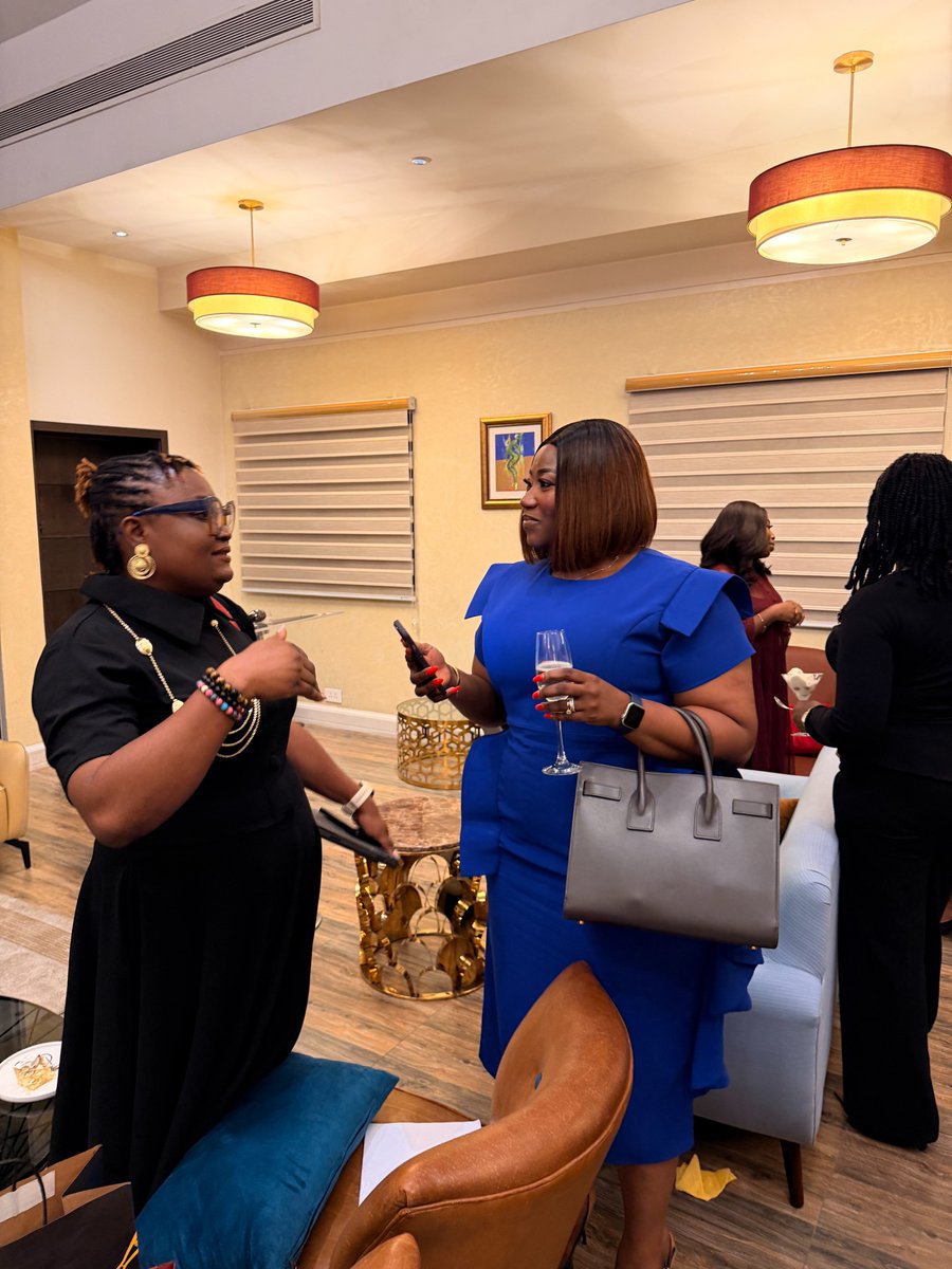 Bluebulb tweet media