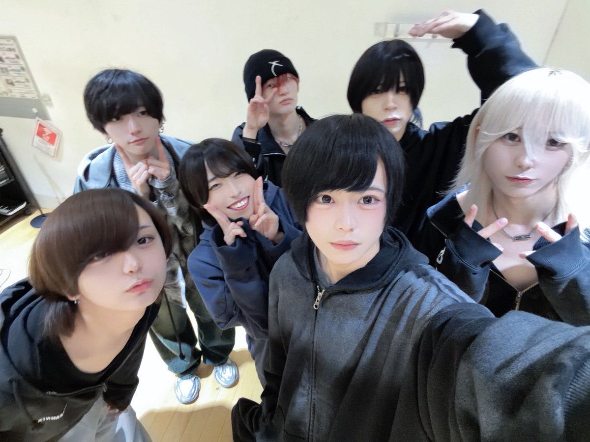 AA -aces- tweet media