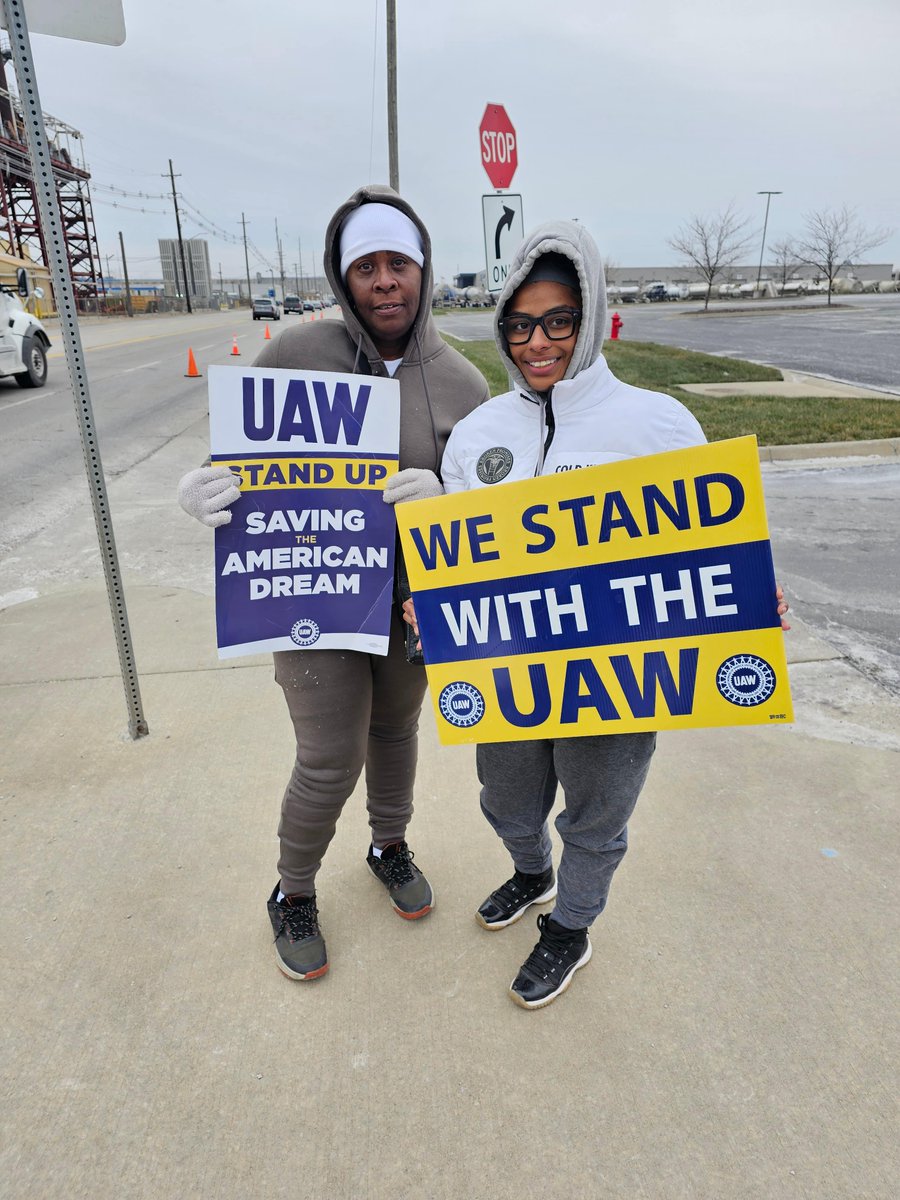 UAW tweet media