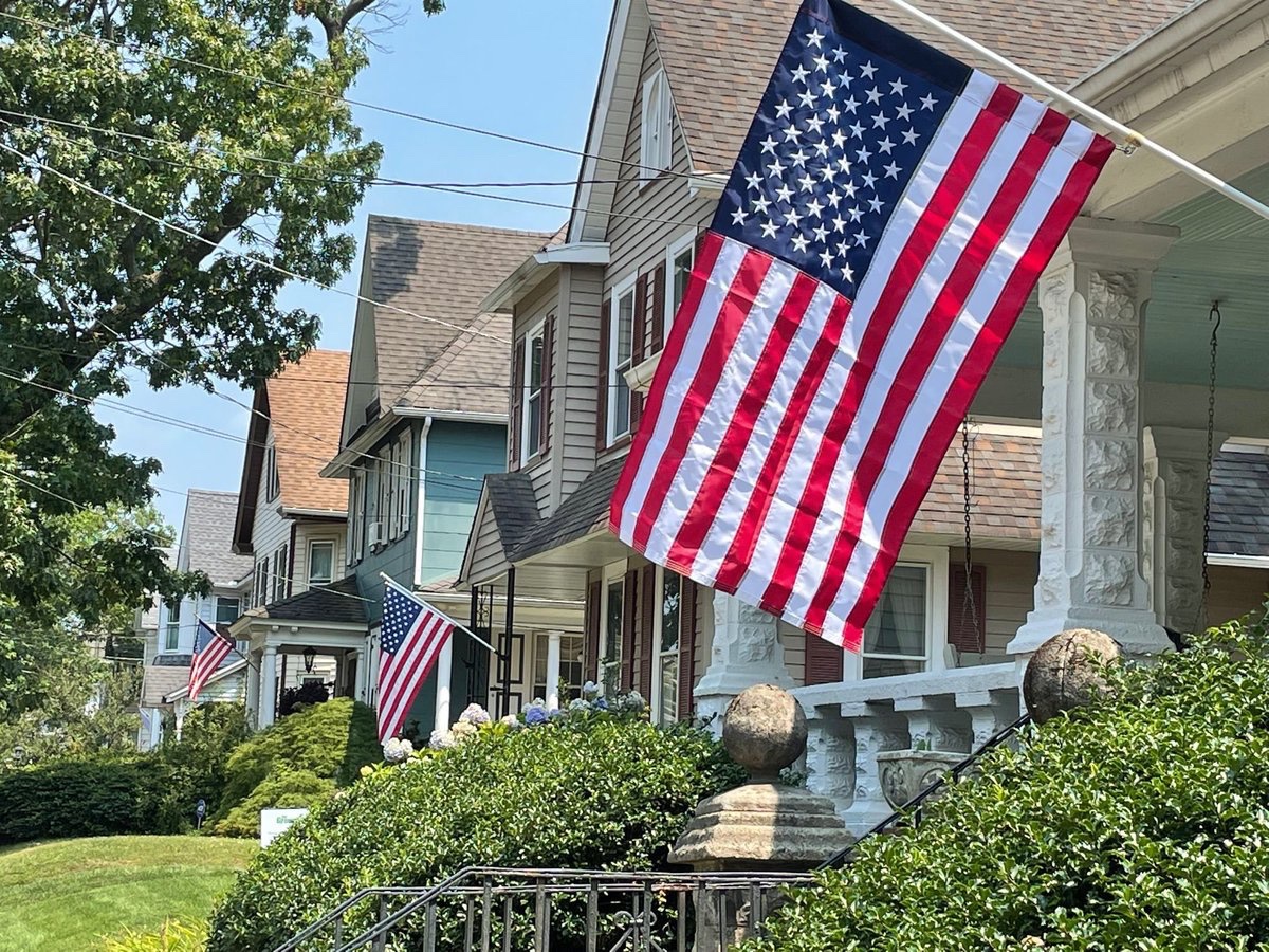 Coin Bureau tweet media