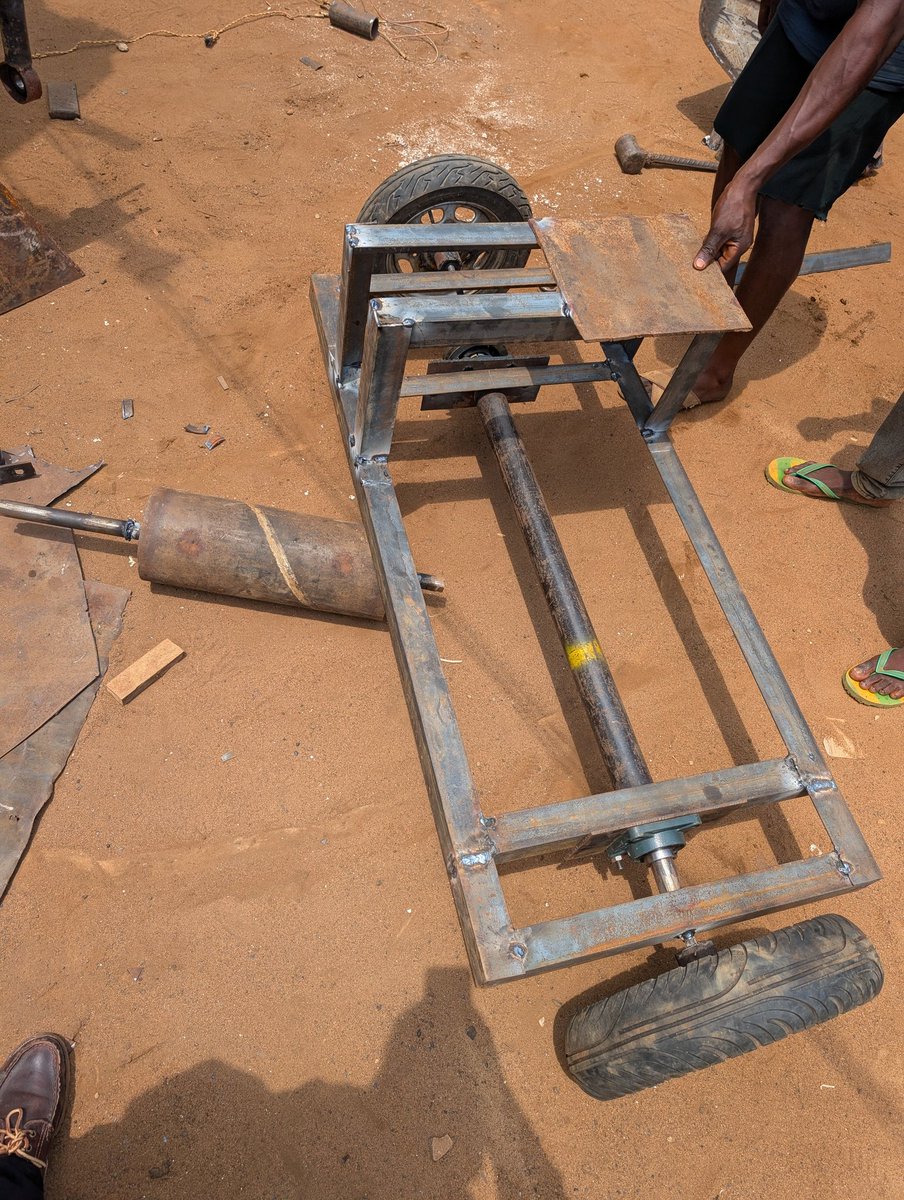 Mark Essien tweet media