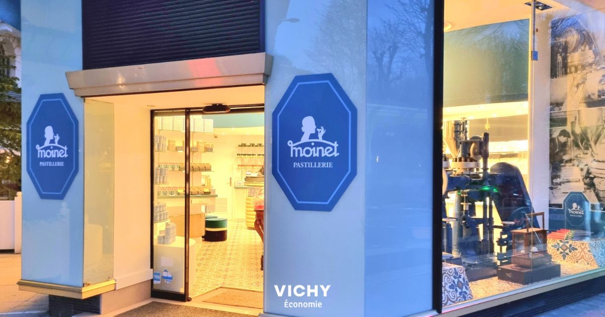 VichyEconomie's tweet photo. #Moinet, confiseur historique de l’agglomération, vient d’inaugurer sa 4éme boutique en centre-ville de #Vichy.
👉https://t.co/CaFulB4YHb https://t.co/DFFGQJoAoh