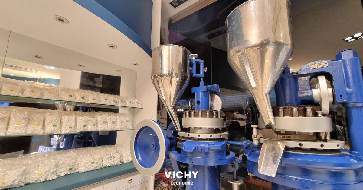 VichyEconomie's tweet photo. #Moinet, confiseur historique de l’agglomération, vient d’inaugurer sa 4éme boutique en centre-ville de #Vichy.
👉https://t.co/CaFulB4YHb https://t.co/DFFGQJoAoh