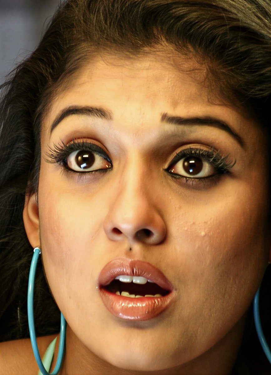 SriAdda85212's tweet photo. #nayanthara Nayan Maaaaa when see 8 inch 😚❤️ https://t.co/mnHZDUxqE8