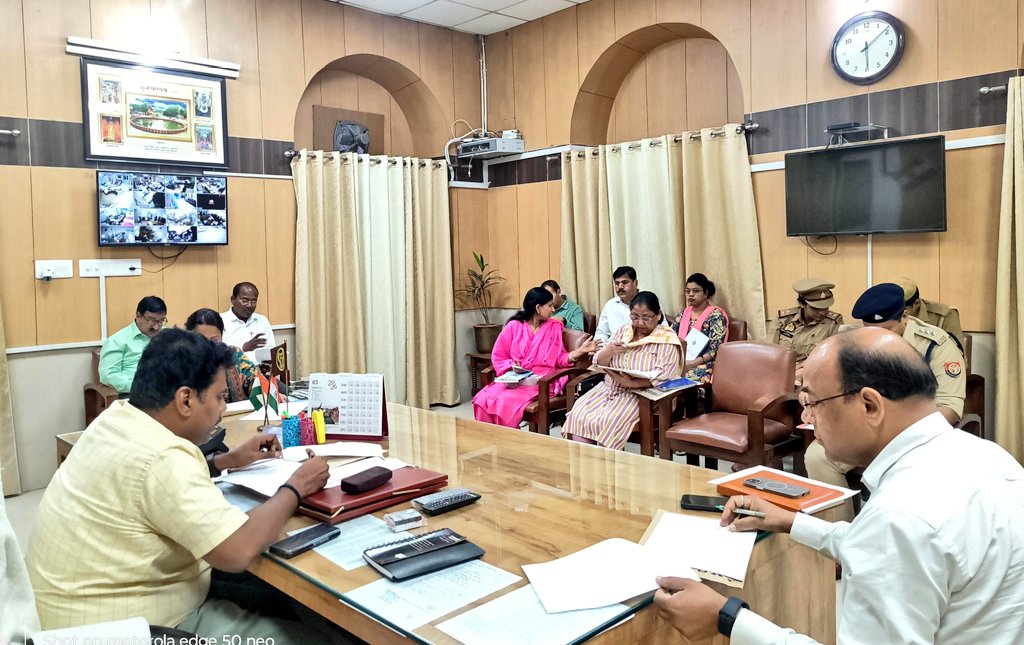 DM Sitapur tweet media