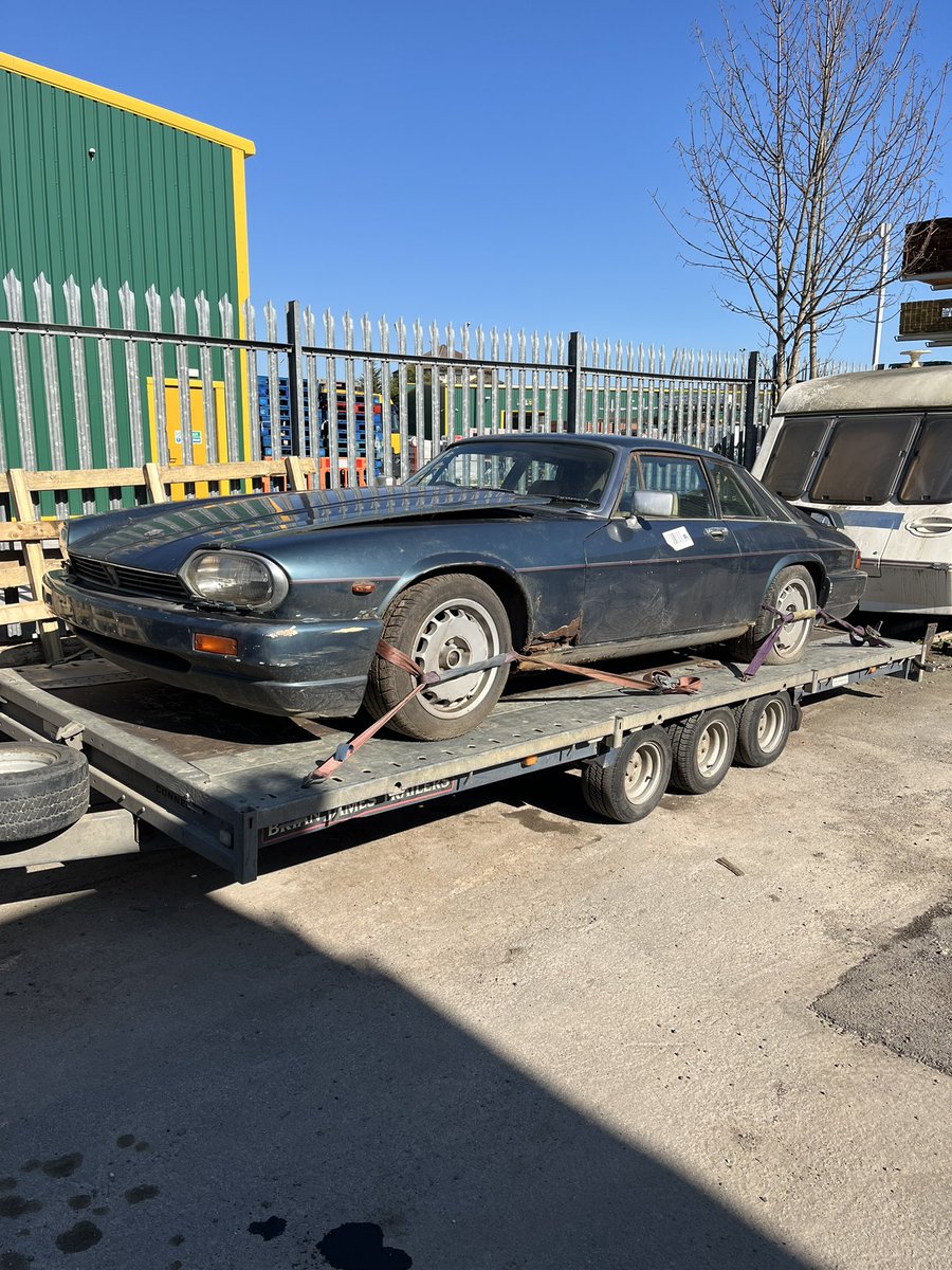 A Honking Jobby tweet media