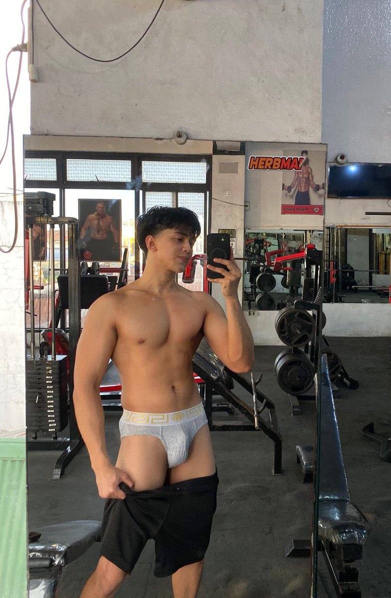 GoldFish2090679's tweet photo. Kyle 😋 https://t.co/lyS4UTrZHG