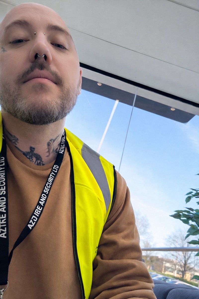 WorthyWho! tweet media