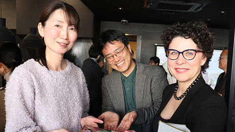 unican's tweet photo. 🍽️ ¡La Prehistoria cántabra conquista Japón! 🇯🇵
Ana B. Marín, directora  @EvoAdapta  @unican presenta #PrehGastro: ciencia + gastronomía para saborear la Prehistoria 🦴
✨Modelo innovador que impulsa el turismo sostenible y despierta el interés internacional https://t.co/LJ6J76cejX