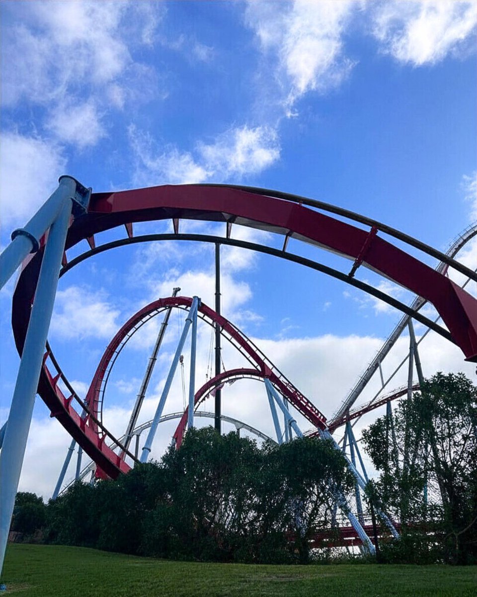 PortAventura World UK tweet media