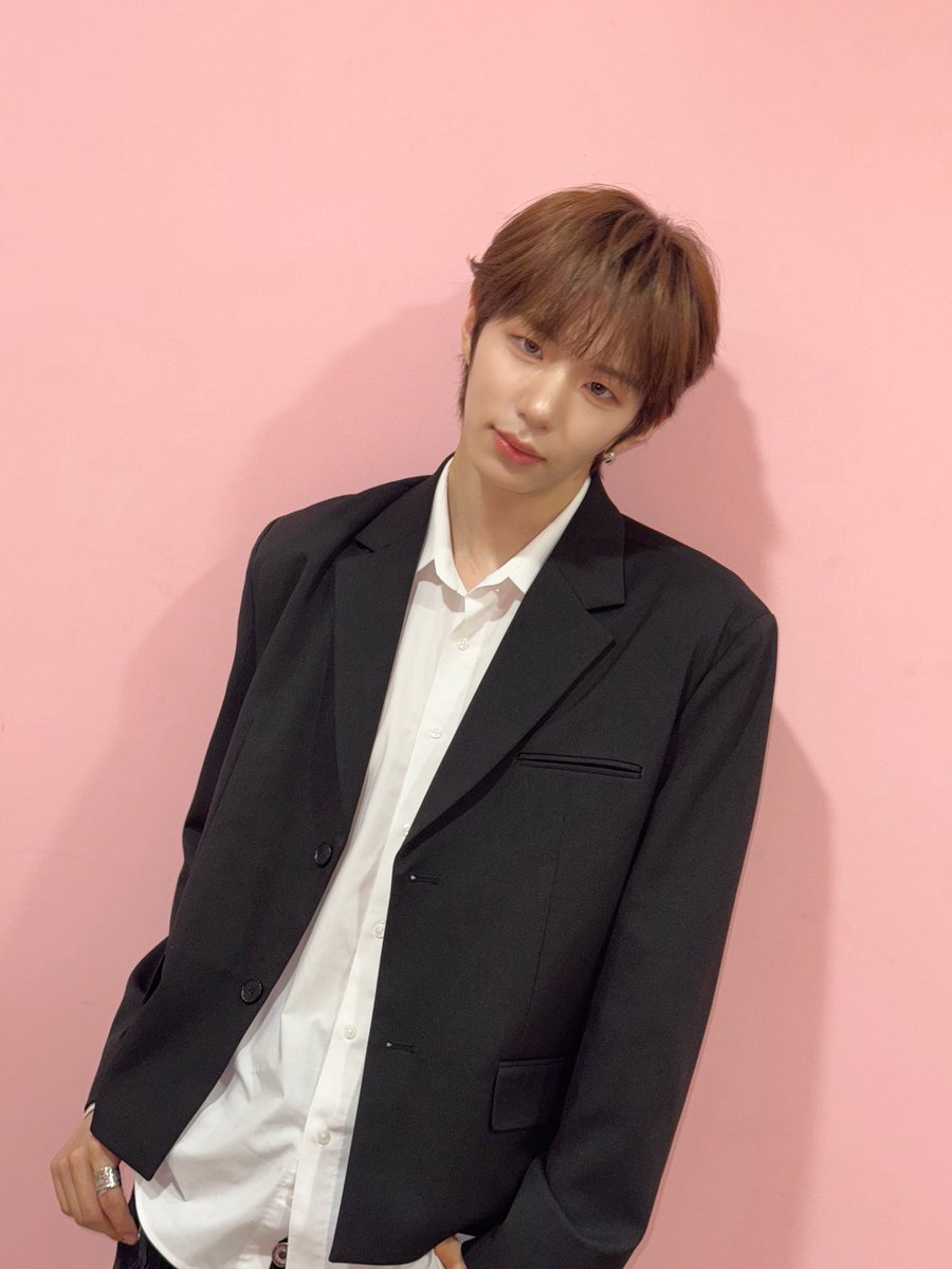 TUNEXX_official's tweet photo. I want it all 24/7❤︎

#TUNEXX #튜넥스
#Sungjun #성준
#SET_BY_US_ONLY
#내가_살아있다는_증거 https://t.co/xMR5OwQW69