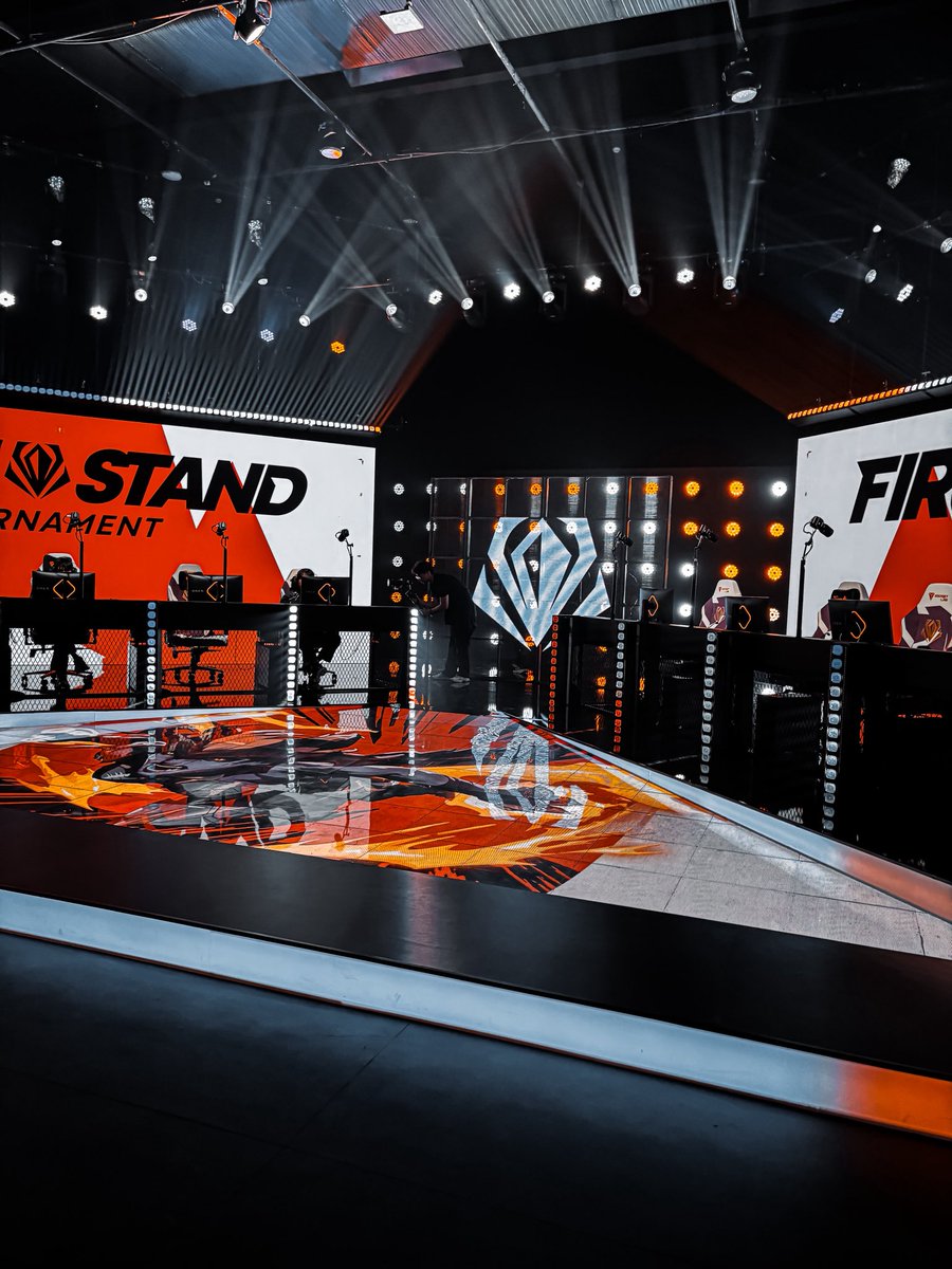 PpangDLG's tweet photo. Um pouco do que eu achei do First Stand 

O campeonato internacional que parece tudo menos um campeonato internacional 

Segue o fio https://t.co/zL360FLtKb