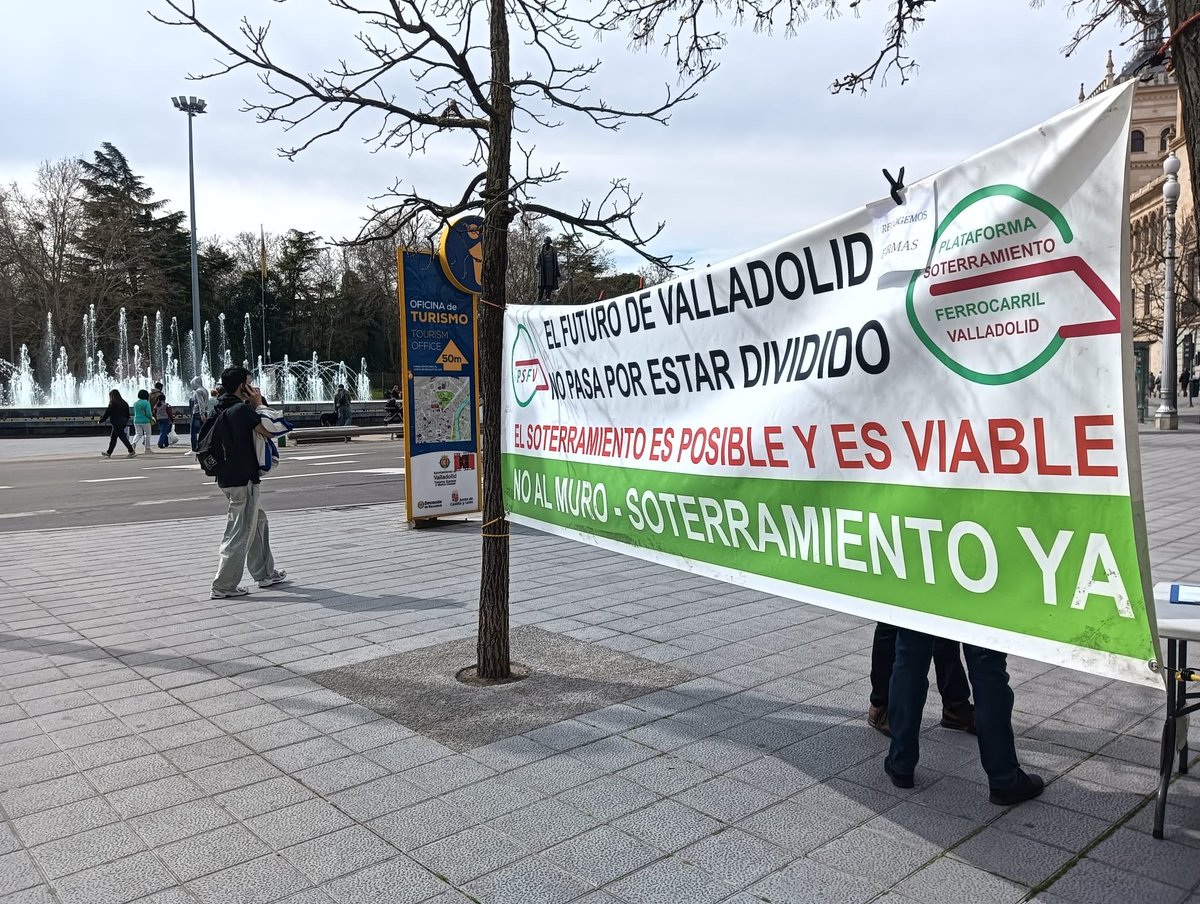 Muy animada como siempre nuestra mesa informativa que hoy hemos situado al inicio de la calle Santiago de Valladolid.
El soterramiento en nuestra ciudad es un anhelo ciudadano mayoritario que más pronto que tarde se impondrá como la única solución urbanística integral y de futuro