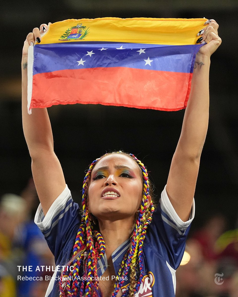 The New York Times tweet media