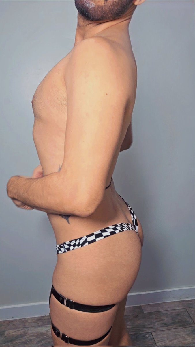 LatinoCaliente13 tweet media