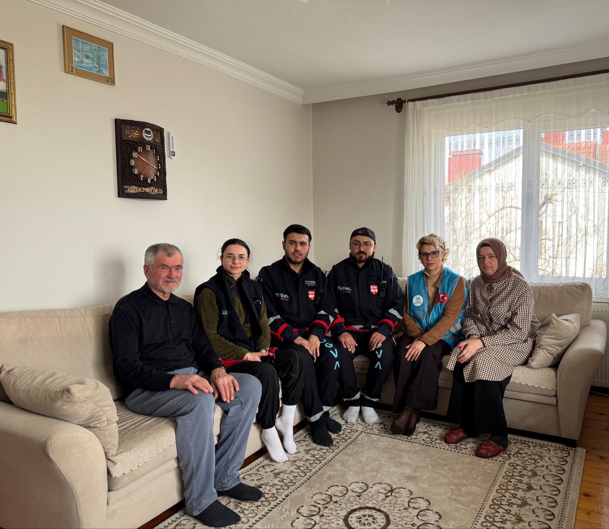 18 Mart Çanakkale Zaferi ve Şehitleri Anma Gününde şehitliğimizi ziyaret ettik. Ardından, aziz şehidimiz Kenan Özdemir’in kıymetli ailesini ziyaret ederek dualarımızı paylaştık.