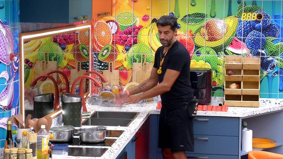 Central Reality tweet media