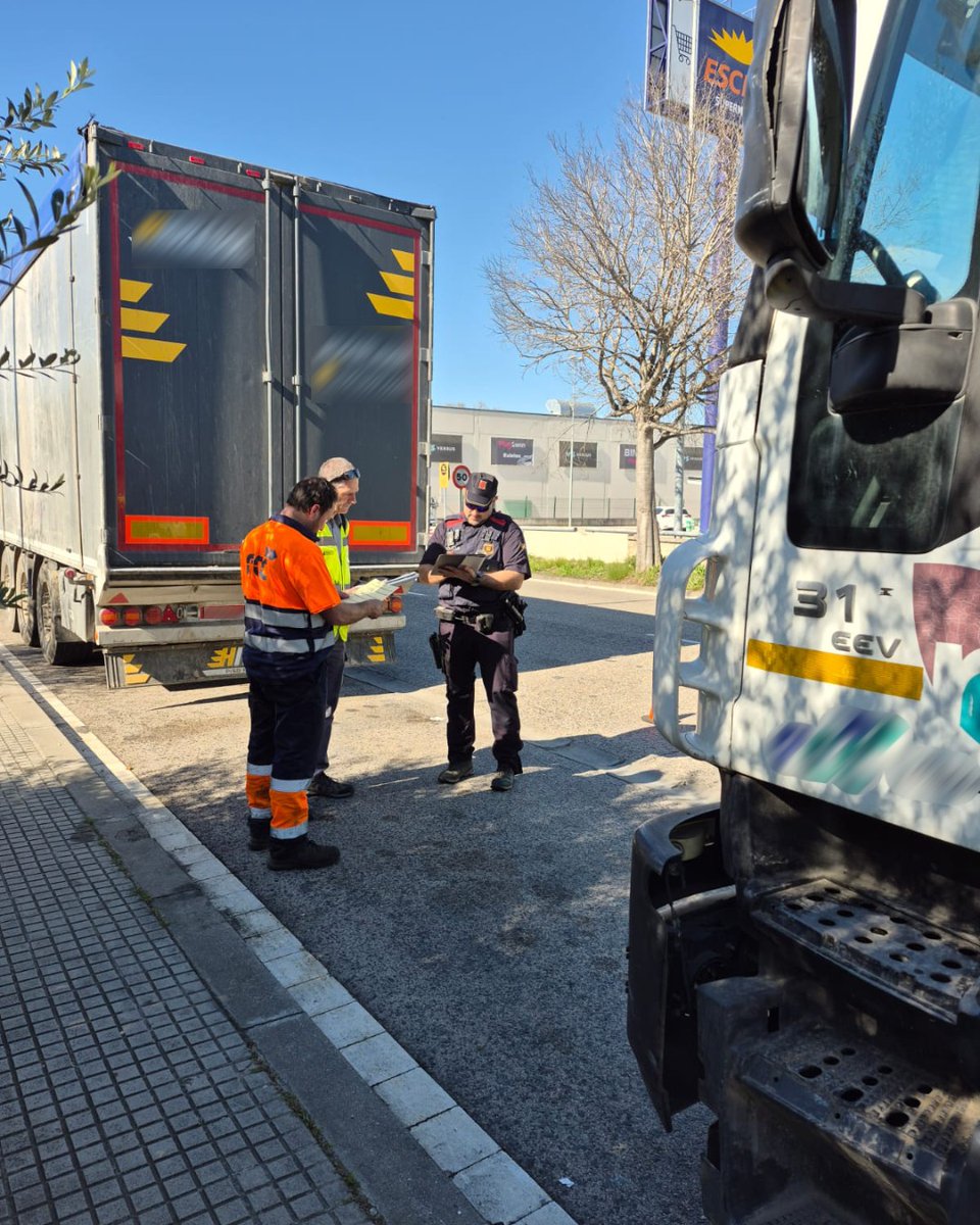 Mossos tweet media