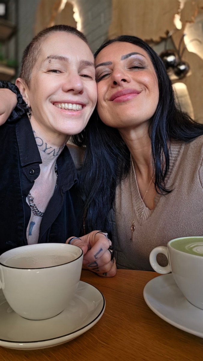 Ezada Sinn (safe to browse at work) tweet media