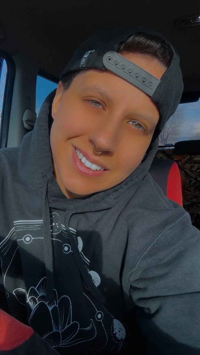 greeneyedsimp's tweet photo. I hardly use this app anymore 👹 #ftm https://t.co/ia30f0hfyA