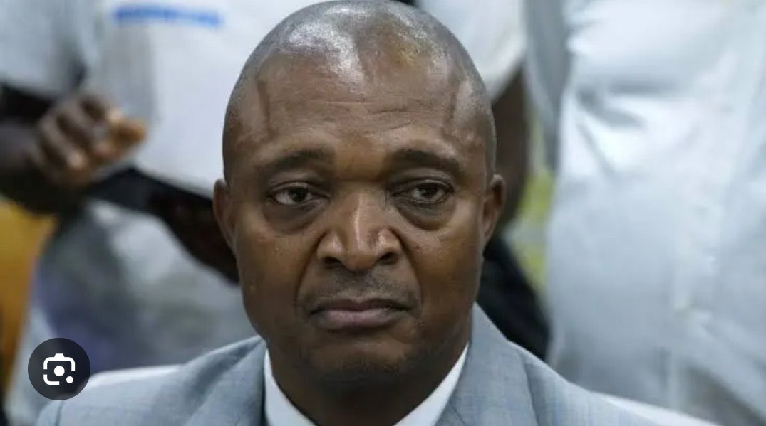#RDC: Le SG du #PPRD Émmanuel Ramazani Shadary serait hospitalisé en urgence dans un état très préoccupant laisse entend un membre proche de la famille.

Ça fait pourtant plusieurs mois depuis son enlèvement de son domicile. Il est séquestré et n’a jamais eu droit à un procès.