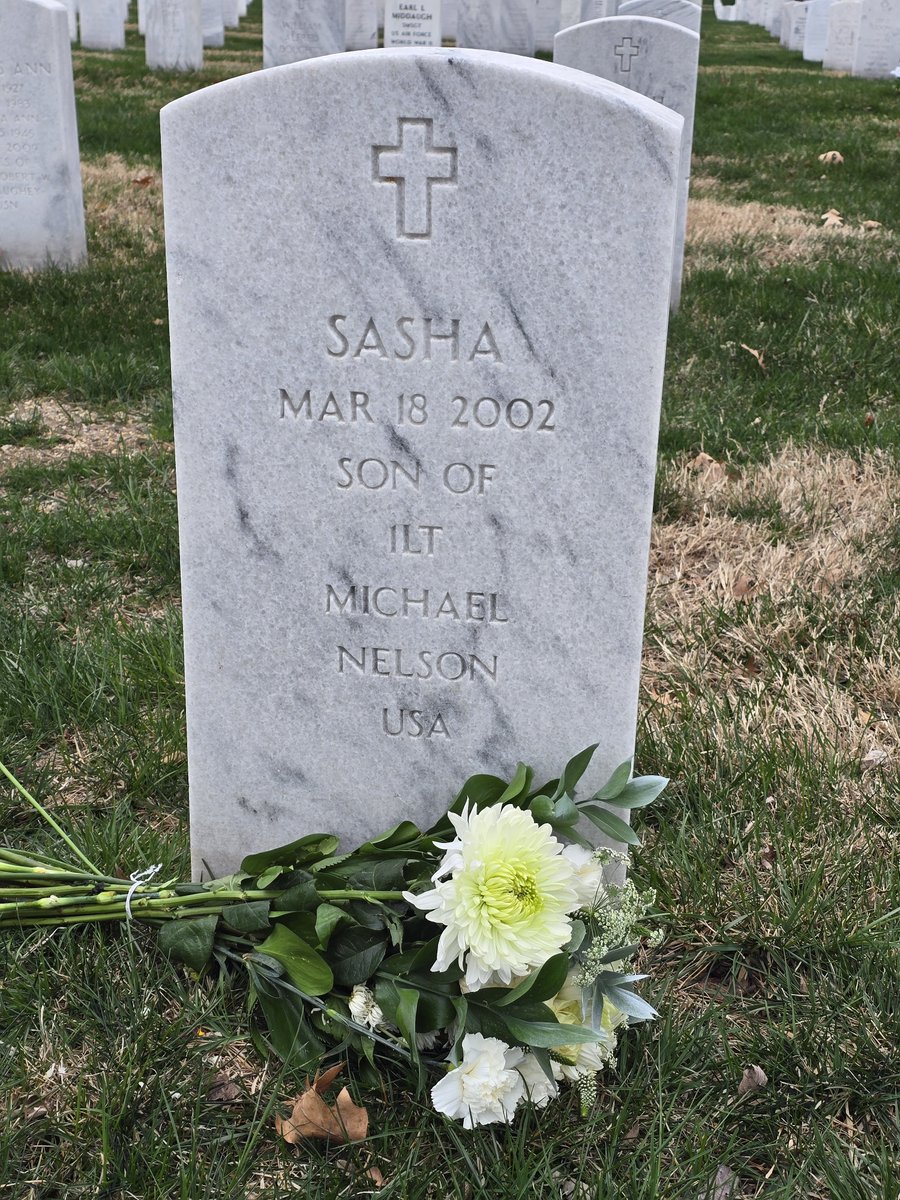 Mike Nelson tweet media